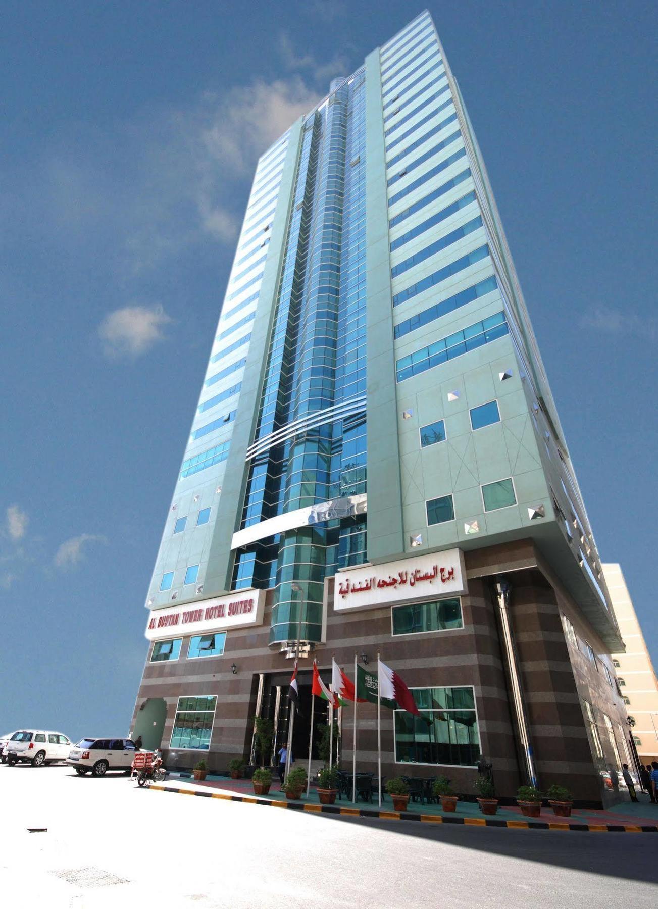 Al Bustan Tower Hotel Suites Sharjah Exteriör bild
